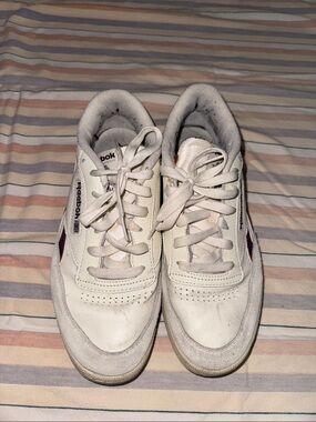 Reebok White Sneakers with Purple Side Stripe